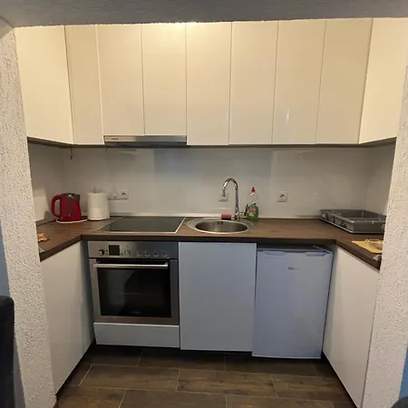 Sg Apartment *